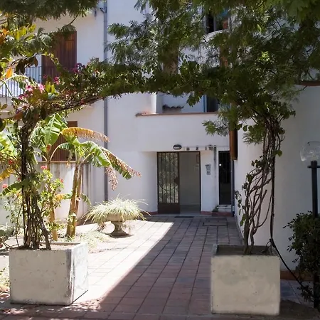 Casa La Pergola 지아르디니낙소스